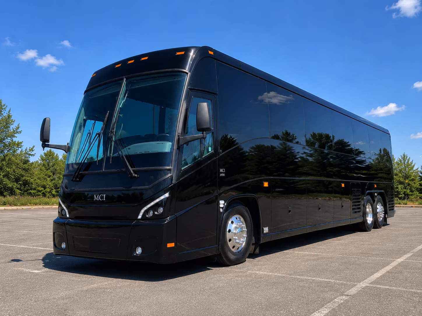charter buses for large groups touring smith mountain lake wineries